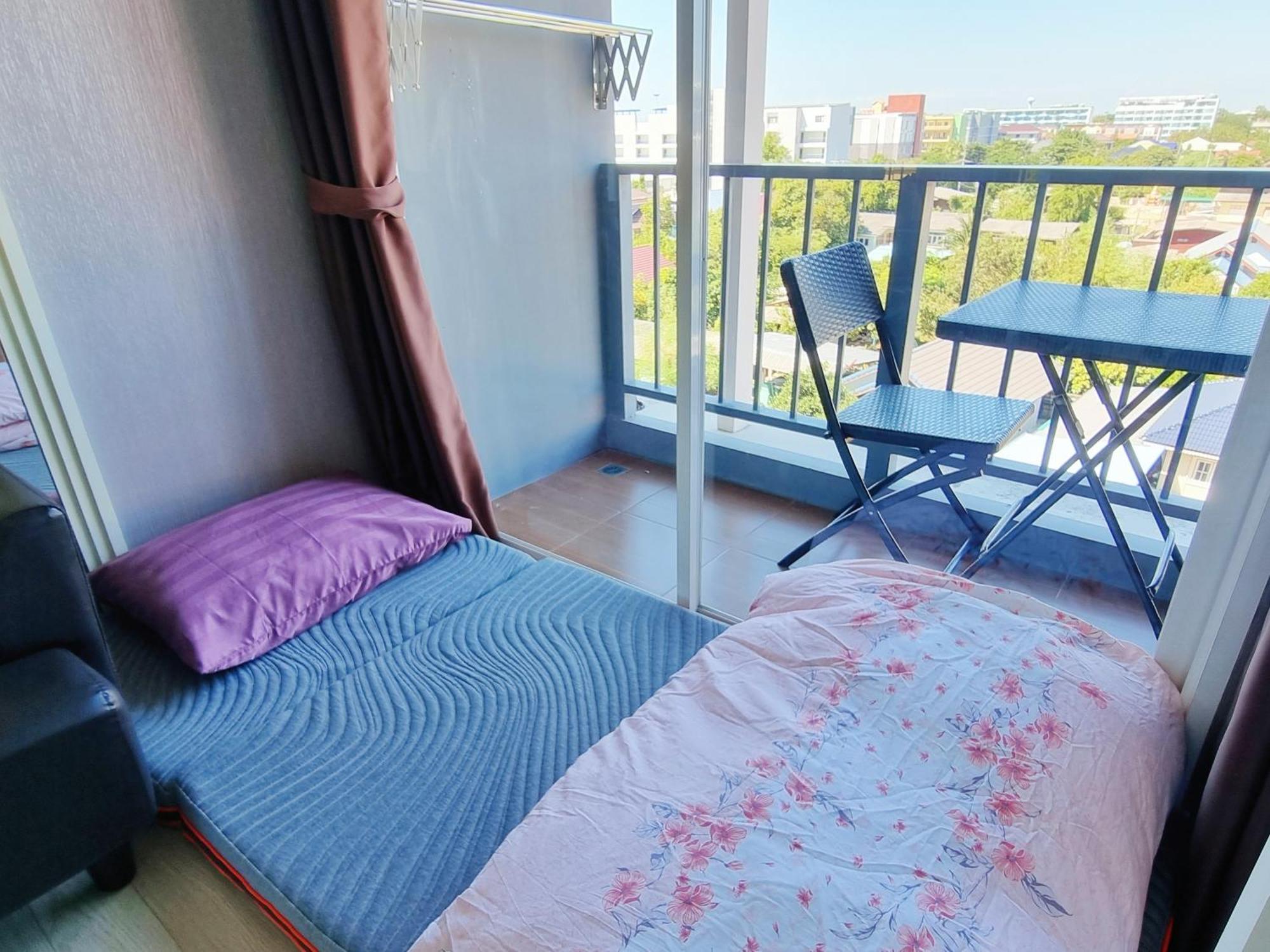 The Patio Bangsaen Daire Dış mekan fotoğraf